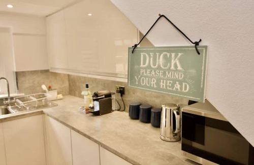 Aberlady House | Charming coach house by the sea.