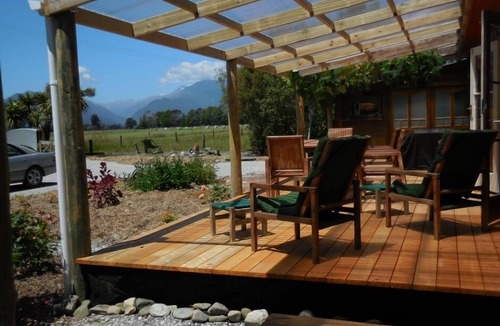 West Coast Cottage | Charming Country Cottage