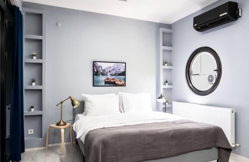 Goztepe Apartment | Charming Flat Near Bagdat Street in Kadikoy