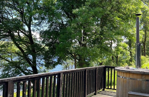 Taynuilt Cabin | Charming loch side log cabin with hot tub & stunning views across loch