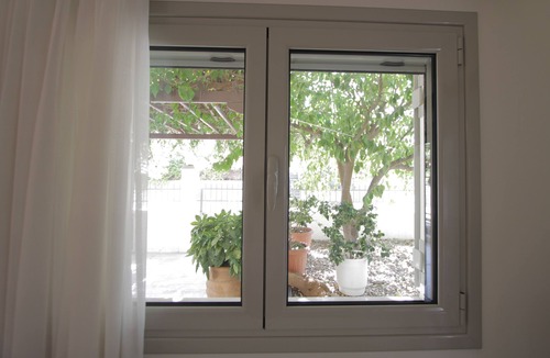 Spata-Artemida House | CHARMING MEDITERRANEAN COTTAGE NEAR THE BEACH AND CLOSE TO THE AIRPORT AND PORT