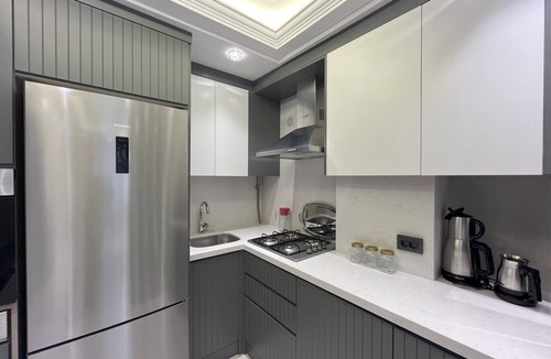 Zeytinburnu Apartment | Charming New Living Space next to Istanbul Fisekhane & Marmaray