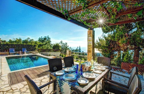 Manganos Villa | Charming Villa, A/C, Private Pool, Fabulous Views of the Countryside & Sea - 600m to Maganos Village