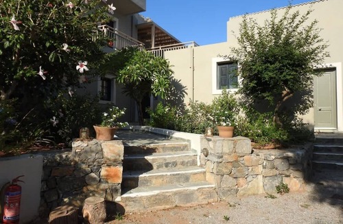 Stalida House | Charming Villa with Private Terrace & Sea View