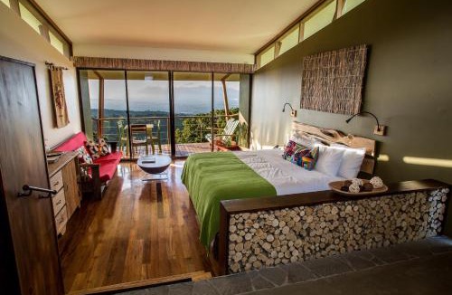 Cirri Sur Cabin | Chayote Lodge