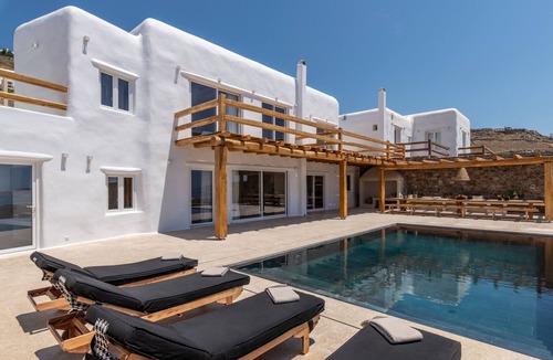 Houlakia Villa | Chef included by Fantasia Villas: Greco de la Greco Villa