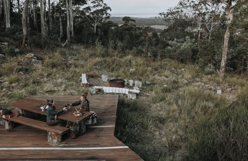 Apslawn Apartment | Cherry Tree Hill - The Gateway to Freycinet