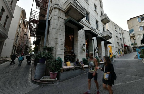 Galata Apartment | Chic 1-bedroom apartment with WiFi, AC in amazing Istanbul