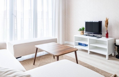 Umraniye Apartment | Chic, Modern and Ample Flat near Finance City