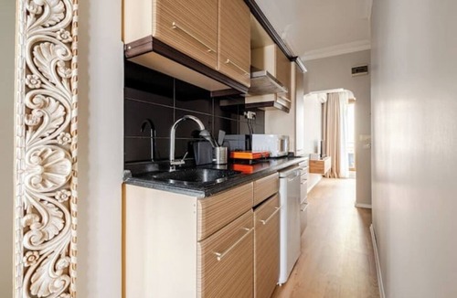Pera Apartment | Cihangir comfortable central apartment (1)