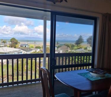 Tapu House | Classic Kiwi Beach Batch