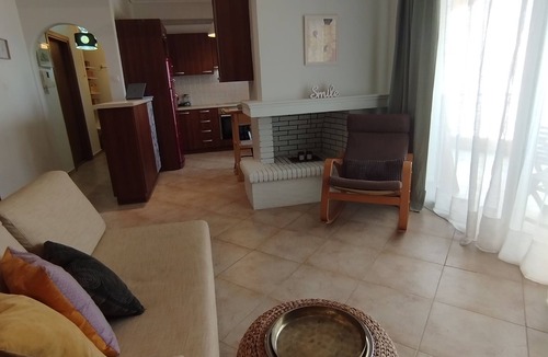 Selinia Condo | Classy 1-bedroom condo; WiFi, AC, home-office, playroom, sea view at Salamina