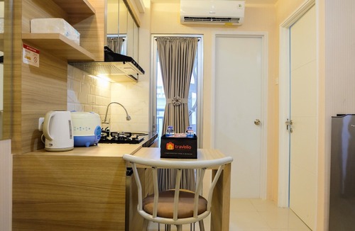 Jatinegara Hotel | Clean 2Br Bassura City Apartment