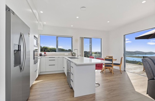 Ngunguru House | Clearview - Ngunguru Holiday Home