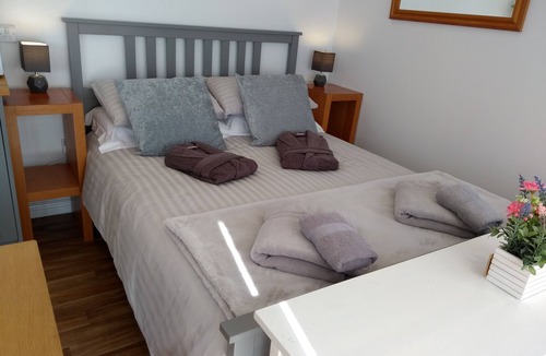 Dalry Cabin | Cleeves Cabins, Ailsa Luxury Lodge with hot tub