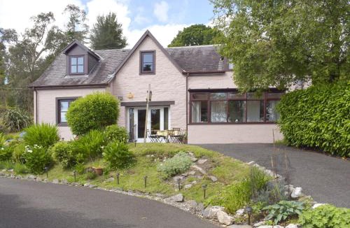 Innellan House | Cluniter Cottage