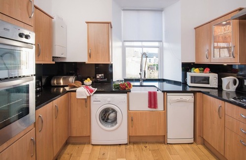 North Berwick Apartment | Coastal Escape | 3-Bed Apartment Near the Beach