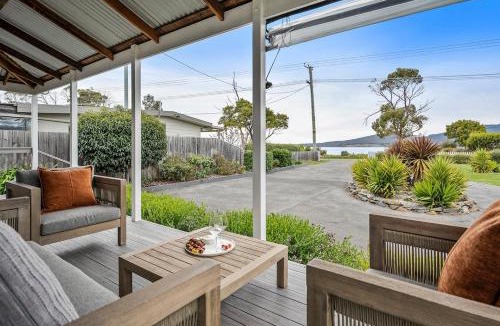 Dover House | Coastal Retreat