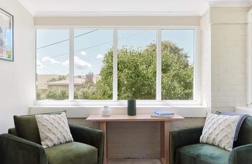 Hobart Central Business District Apartment | Comfort in the heart of Sandy Bay