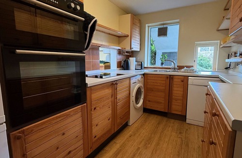 St. Andrews Cottage | Comfortable 3 bedroomed apartment in central St Andrews