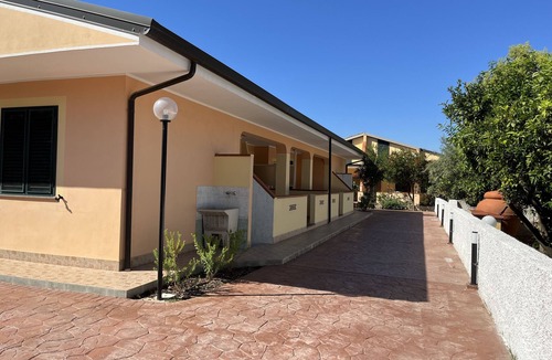 Cropani Marina Apartment | Comfortable Apartment with Beach Service Included