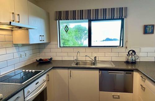 Whananaki North House | Comfortable bach with stunning views over a beautiful beach