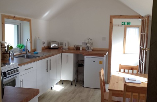 Sanday House | Comfortable three bedroom bungalow located in Orkney Islands complete with emus.