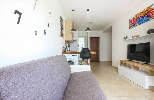 Isca Marina Apartment | Comfortable vacation apartment with proximity to the sandy beach.