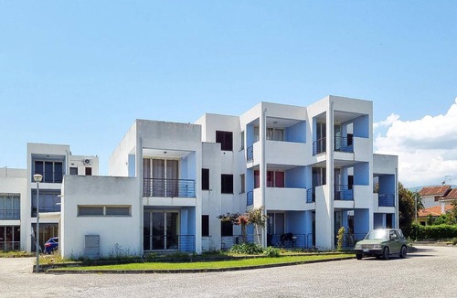 Isca Marina Apartment | Comfortable vacation apartment with proximity to the sandy beach.