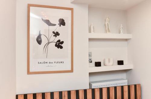 Larissa Apartment | Comfy Dots 1