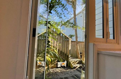 Newtown House | Comfy Private Studio