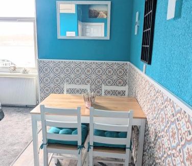 Rothesay House | Commodore Guesthouse, Seaside Holiday Suites