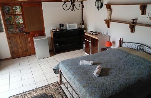 La Guaria Apartment | Confortable y privado estudio en zona exclusiva .