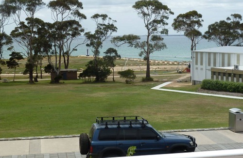 Bridport Apartment | Conveniently located on Bridport's Main St is this neat 3.