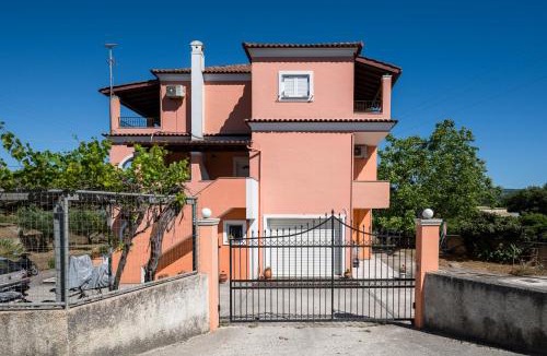 Roda Apartment | Corfu Villa Poulos