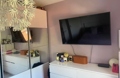 Glasgow Apartment | Corner house
