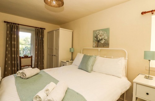 Tarbert House | CORRANBUIE, pet friendly, character holiday cottage in Tarbert