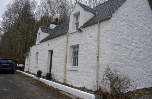 Kyle House | Cosy cottage, ideally located for exploring Skye and Lochalsh