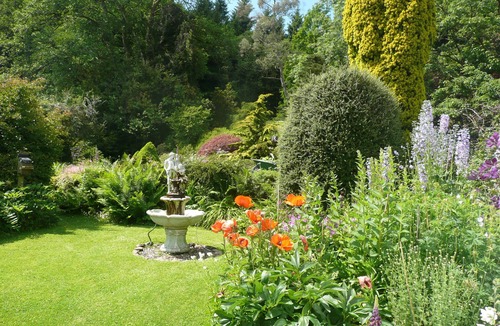 Gatehouse-of-Fleet Cottage | Cosy Cottage in Picturesque Rural Location Near Sea, Garden, Burn, Red Squirrels
