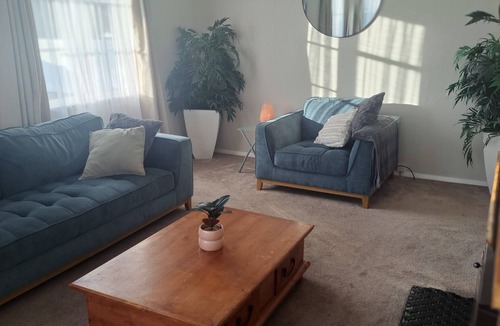 Gisborne House | Cosy Cottage Gisborne nAVAILABLE FOR RHYTHM AND VINES!