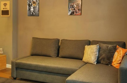 Moda Apartment | Cosy flat with a garden in central Kadikoy