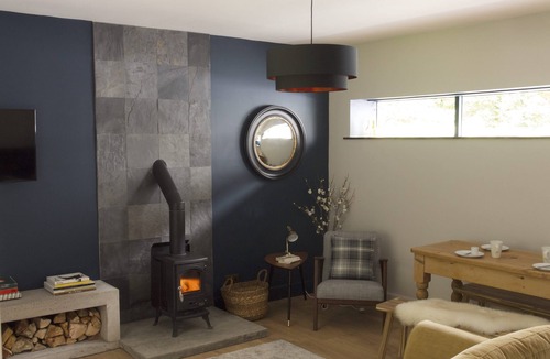 Strathyre Cottage | Cottage retreat in wooded secluded private grounds