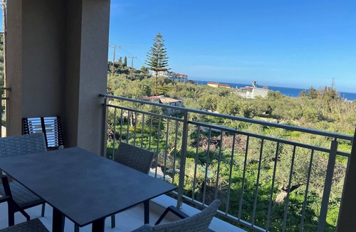 Alikanas Villa | Country House 'Dimitris' with Sea View, Wi-Fi and Air Conditioning
