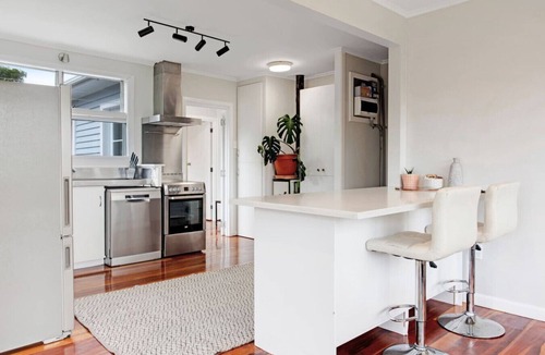 Mangere House | Countryside 4BR Family Home near Airport