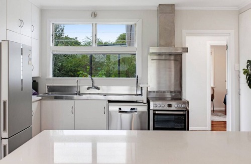 Mangere House | Countryside 4BR Family Home near Airport