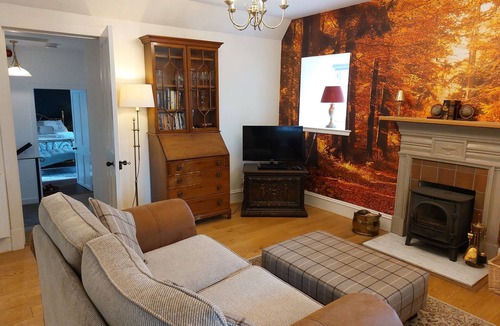 Banchory Cottage | COURTYARD COTTAGE - DRUM CASTLE, pet friendly in Banchory