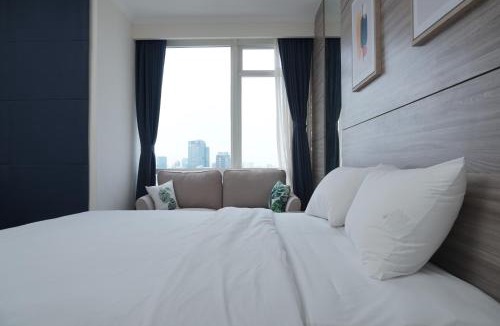 Cikini Apartment | Cozy and Tranquil Studio Menteng Park Apartment By Travelio