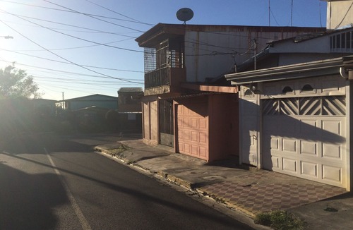 Alajuela Apartment | Cozy apartment - 5 min from the airport