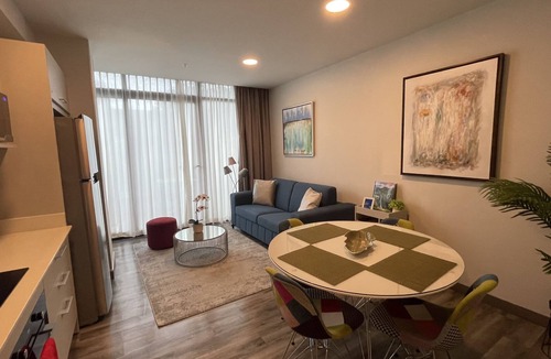 Rohrmoser Apartment | Cozy apartment with terrace Cosmopolitan Tower, Nunciatura, San Jose