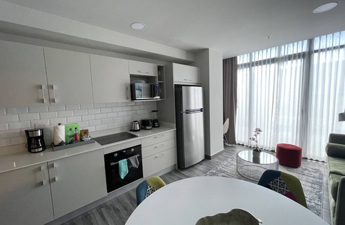 Rohrmoser Apartment | Cozy apartment with terrace Cosmopolitan Tower, Nunciatura, San Jose
